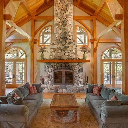 Snowgrass Lodge - River, Mountain Views & Hot Tub Leavenworth Esterno foto