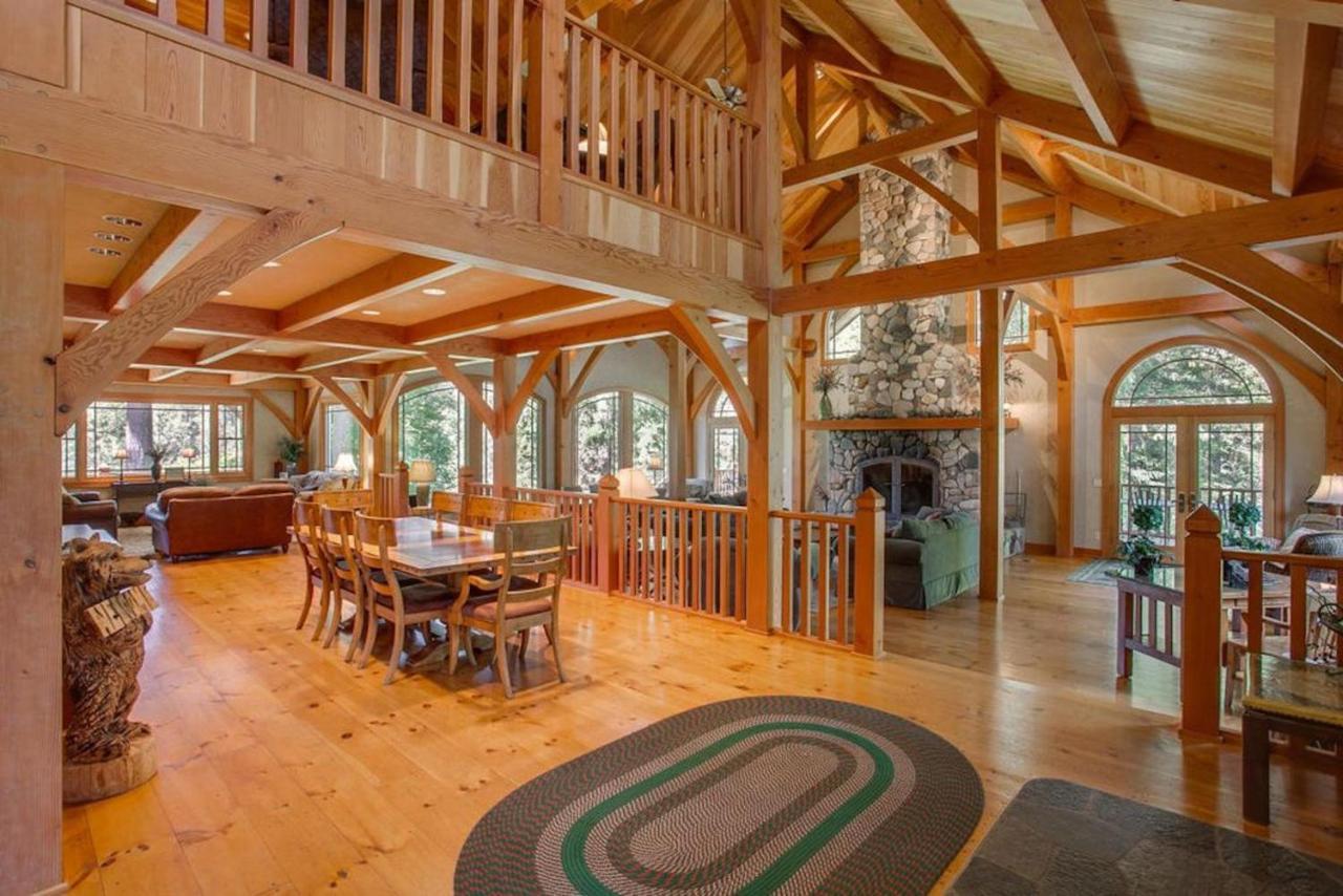 Snowgrass Lodge - River, Mountain Views & Hot Tub Leavenworth Esterno foto