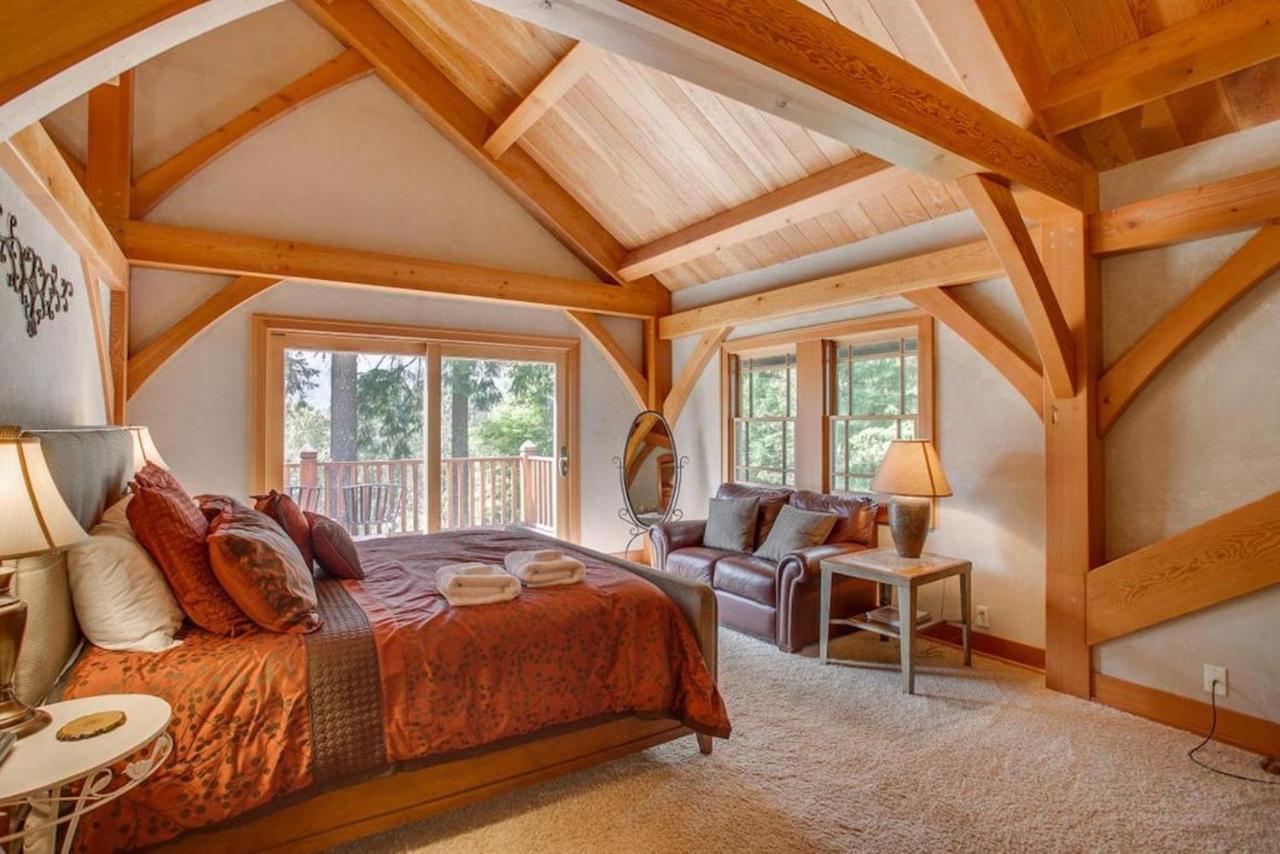 Snowgrass Lodge - River, Mountain Views & Hot Tub Leavenworth Esterno foto